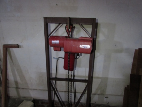 Dayton Electric Chain Hoist