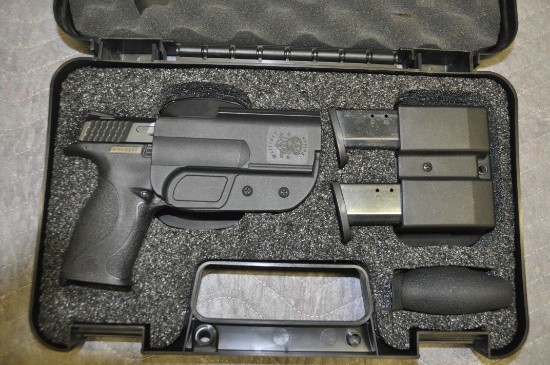 Smith & Wesson M&P 40