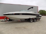 2005 Crownline 260 Hours: 370