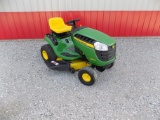 John Deere D100 Hours Showing: 117