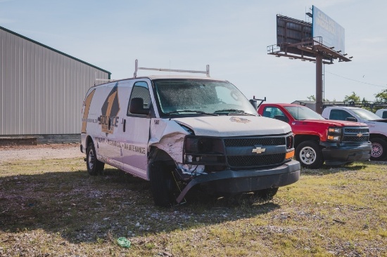 2017 Chevy 2500 Express Miles Show: 63,965
