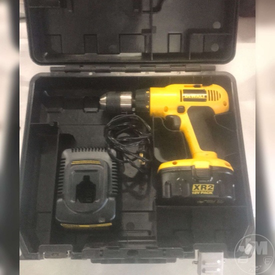 DEWALT 1/2" DRILL