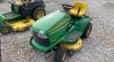 JOHN DEERE LT133 RIDING MOWER SN: MOL133A069655