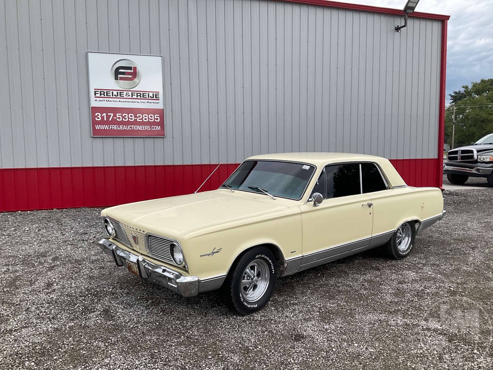 1966 PLYMOUTH VALIANT SIGNET VIN: VH23D62511036 2 | Proxibid