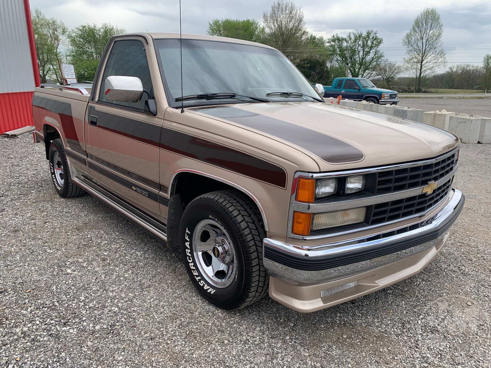 1988 CHEVROLET GMT-400 VIN: 1GCDC14K9JZ158585 | Proxibid