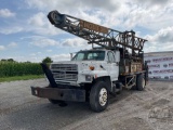 1992 FORD F-800 SN: 1FDXK84A3NVA14295 DRILL TRUCK