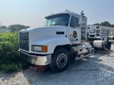 2000 MACK CH T/A T/A NON-SLEEPER TRACTOR  VIN: 1M2AA18Y4YW119918