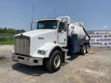 2004 KENWORTH T800 VIN: 1NKDL00X94J064722 T/A VACUUM TRUCK