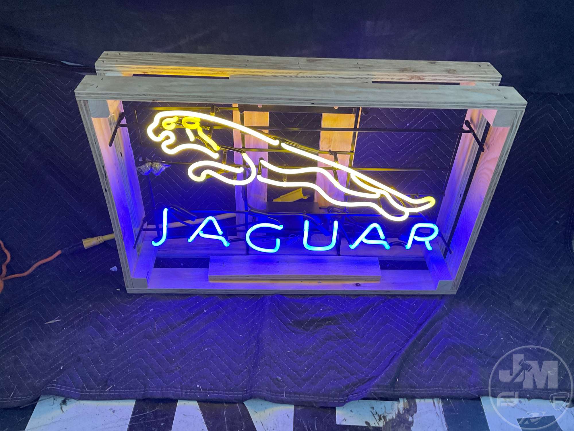 JAGUAR NEON SIGN 20" X 32" WIDE Proxibid