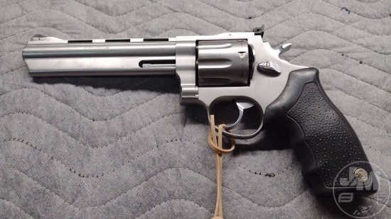 TAURUS MODEL 608 .357 MAGNUM