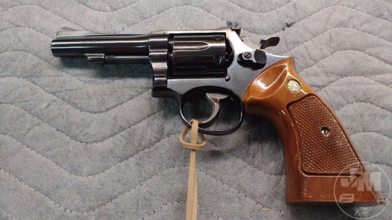 SMITH & WESSON MODEL 15-3 .38 SPECIAL