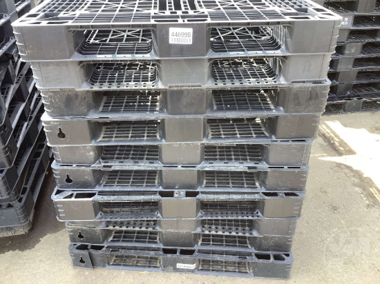 PLASTIC PALLETS, QTY 60