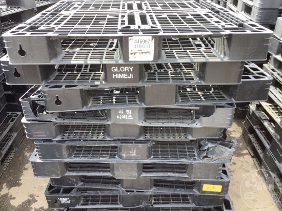 PLASTIC PALLETS, QTY OF 40