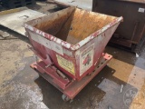 USED HIPPO HOPPER HEAVY DUTY 1 CY CAPACITY DUMPING HOPPER