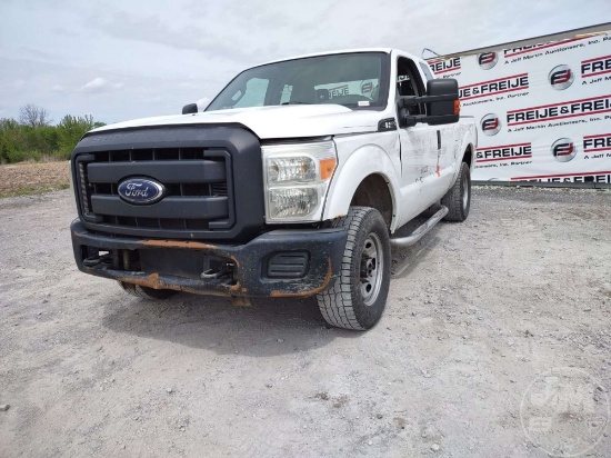 2015 FORD F-250 EXTENDED CAB 4X4 PICKUP VIN: 1FT7X2B65FEA98106