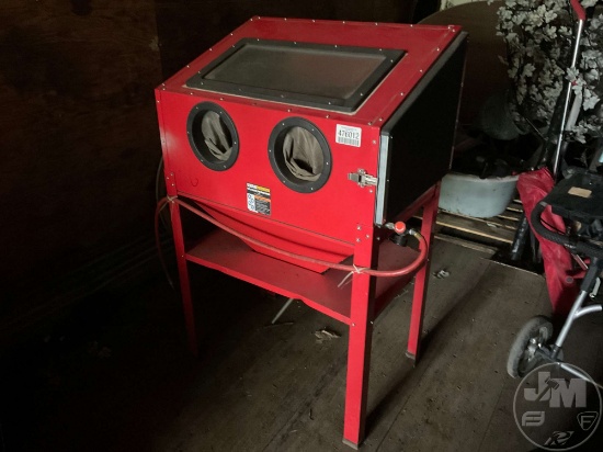 CENTRAL PNUEMATICS 68893 40LB CAPACITY BLASTING CABINET