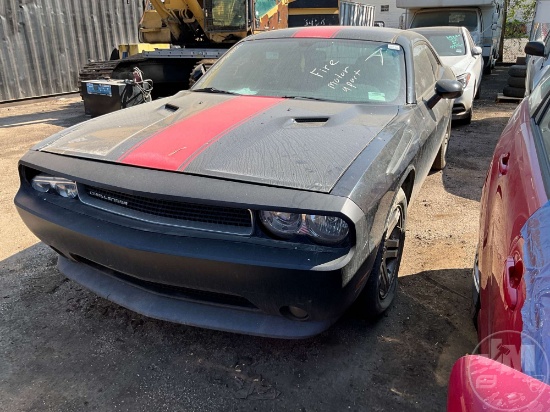 2013 DODGE CHALLENGER VIN: 2C3CDYAG2DH553895