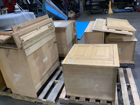 UPPER AND LOWER CABINETS