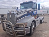 2009 KENWORTH CONSTRUCTION T660 SERIES TANDEM AXLE DAY CAB TRUCK TRACTOR VIN: 1XKAD40X29J257654