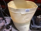 2 DRAIN TUBS