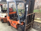 PNEUMATIC TIRE FORKLIFT