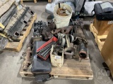 PALLET OF ENGINE PARTS
