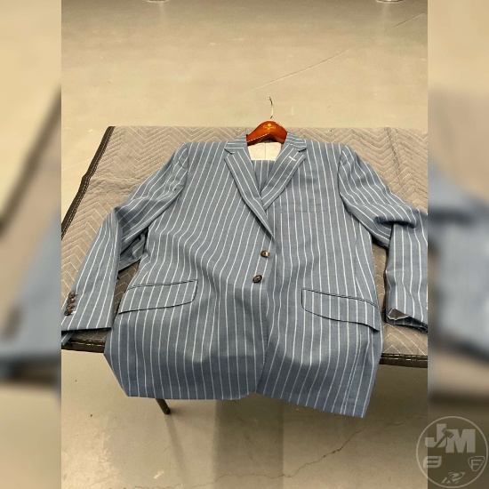 CUSTOM TAILORED SUIT TOM JAMES HOLLAND & SHERRY BLUE/WHITE