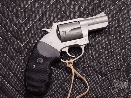 CHARTER ARMS  MODEL PUG .357 MAGNUM SN: 15-03122