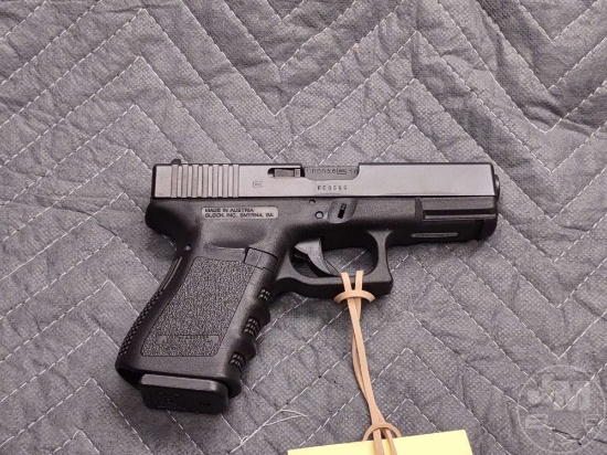 GLOCK  MODEL G19 9MM  SN: FDG556