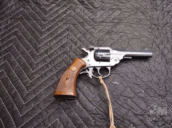 HARRINGTON & RICHARDSON MODEL 925 .38 SMITH & WESSON SN: AF45853
