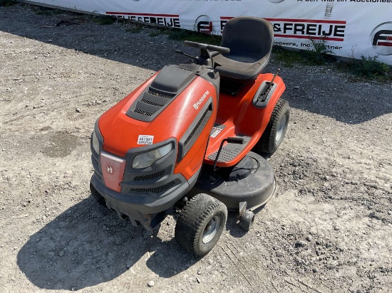 HUSQVARNA YTH22V46 RIDING MOWER SN: 06015D091569