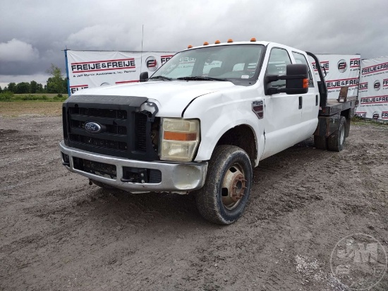 2009 FORD F-350 SINGLE AXLE CREW CAB 4X4 FLATBED TRUCK VIN: 1FDWW37R79EA18702