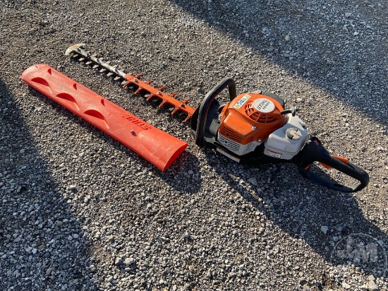 STIHL HS 82 R GAS POWERED HEDGE TRIMMER