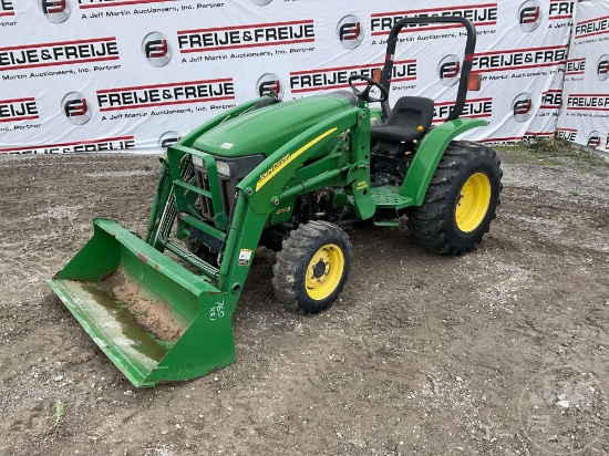 JOHN DEERE 3203