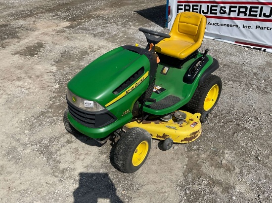2006 JOHN DEERE 145 AUTOMATIC RIDING MOWER SN: GXO145A025284