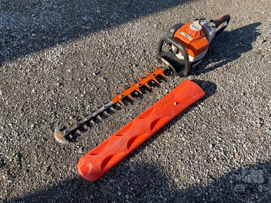 STIHL HS 82 R GAS POWERED HEDGE TRIMMER