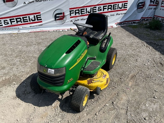 2004 JOHN DEERE L 110 RIDING MOWER SN: GXL110A259116