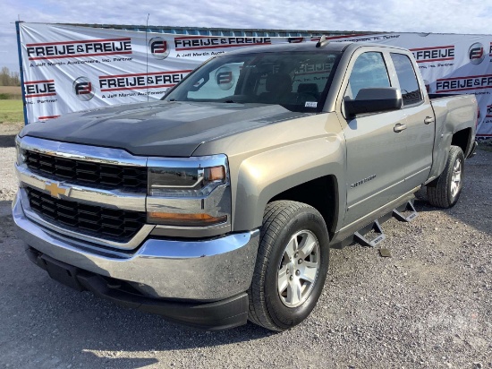 2017 CHEVROLET SILVERADO LT DOUBLE CAB 4X4 PICKUP VIN: 1GCVKREH6HZ221256
