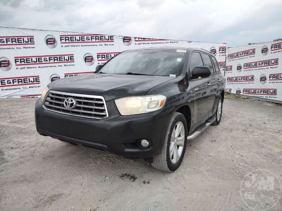 2010 TOYOTA HIGHLANDER SPORT LIMITED VIN: 5TDDK3EH8AS040207 4WD