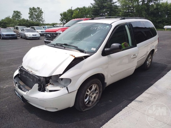 2004 DODGE GRAND CARAVAN VIN: 2D4GP44LX4R543585 FWD