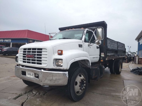 2002 GMC C7 SINGLE AXLE DUMP TRUCK VIN: 1GDJ7H1C42J500582