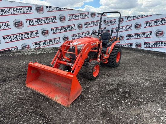 Kubota B3350 4x4 Tractor W/ Loader Sn: 61982
