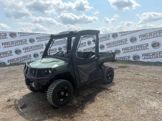 2023 John Deere Xuv835m Utv Sn: 1m0835macpm063951