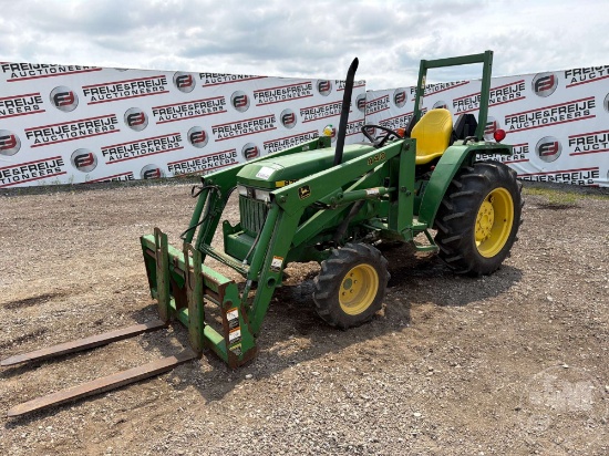 John Deere 870 4x4 Tractor W/ Loader Sn: M00870b150372