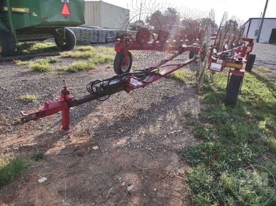 Gehl S20 Hay Rake