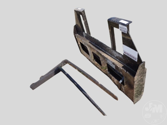 UNUSED SKID STEER FORK FRAME V2 W/ 42 IN FORKS 45 INCH