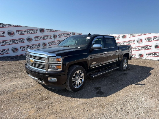 2015 CHEVROLET SILVERADO CREW CAB 4X4 PICKUP VIN: 3GCUKTEJ7FG530985