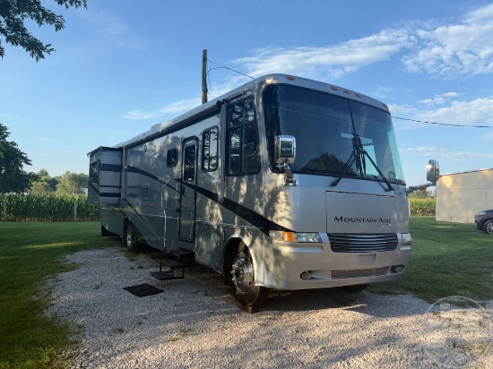2003 MOUNTAIN AIRE W22 VIN: 5B4MP67G133372975 MOTORHOME