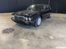 2000 JAGUAR XJ8 VIN: SAJDA14C9YLF16977