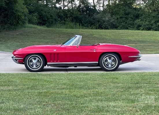1966 CHEVROLET CORVETTE RODSTER CONVERTIBLE VIN: 194676S127526